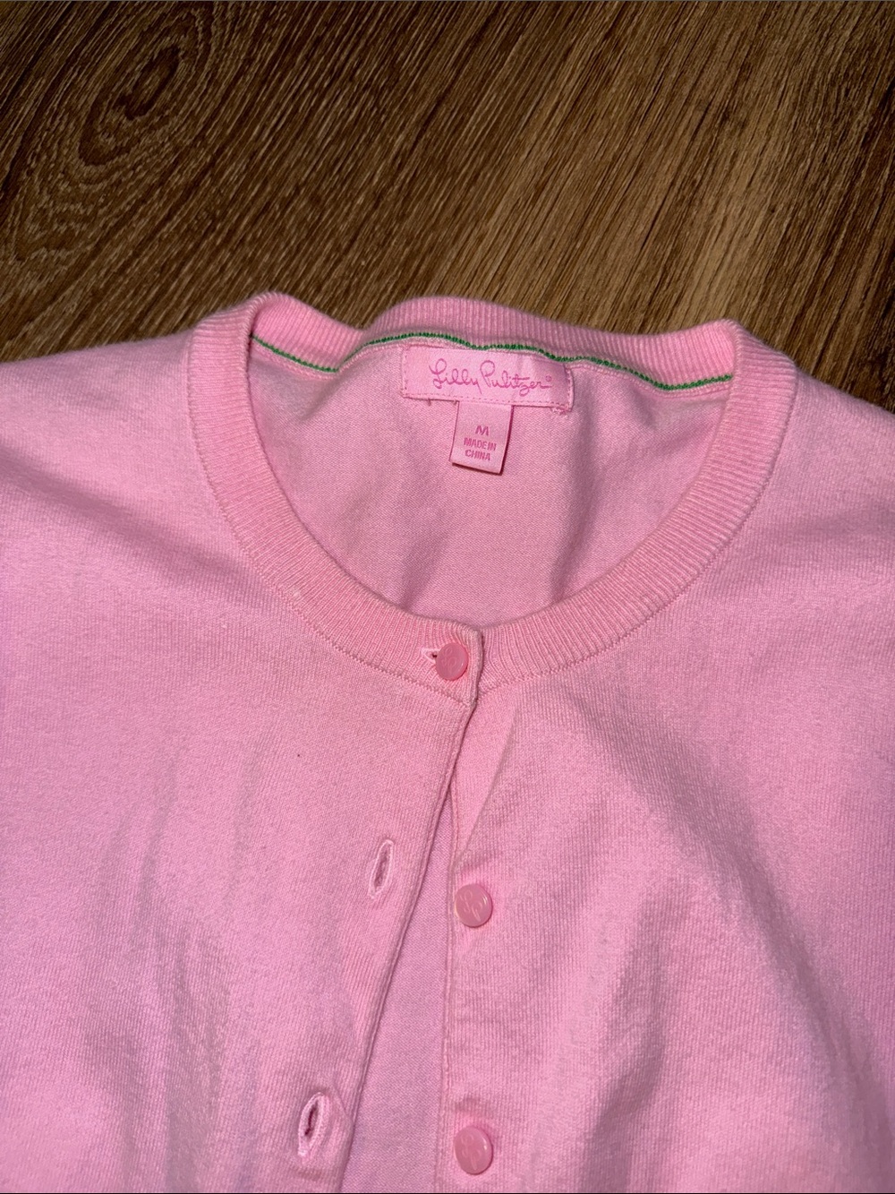 Lilly Pulitzer pink cardigan sweater size M EUC - Picture 2 of 2